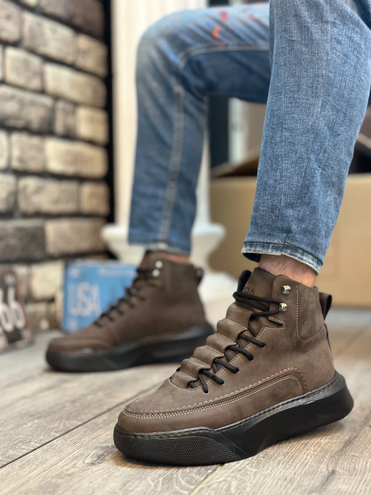 BA0321 Hidden Lace Men's High Sole Brown Sports Boots