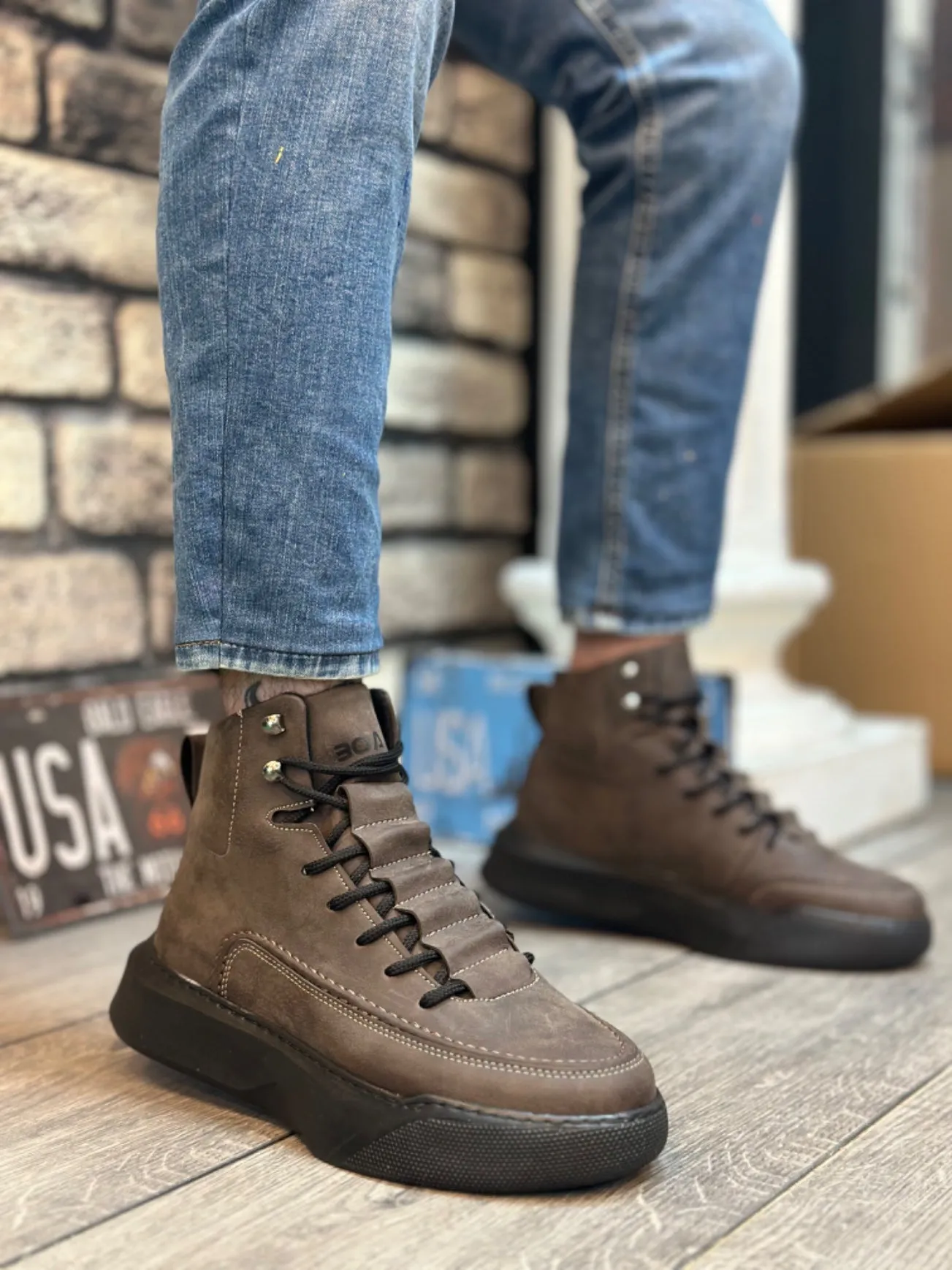 BA0321 Hidden Lace Men's High Sole Brown Sports Boots