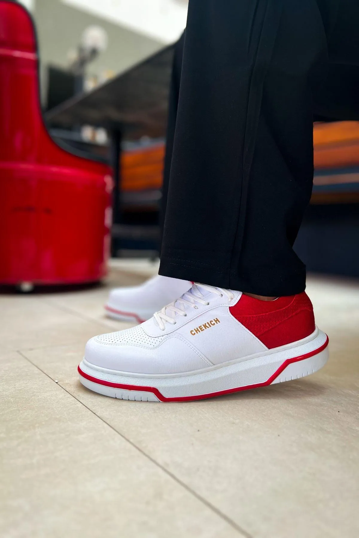 CH075 Men's Unisex White-Red Casual Sneaker Sports Shoes