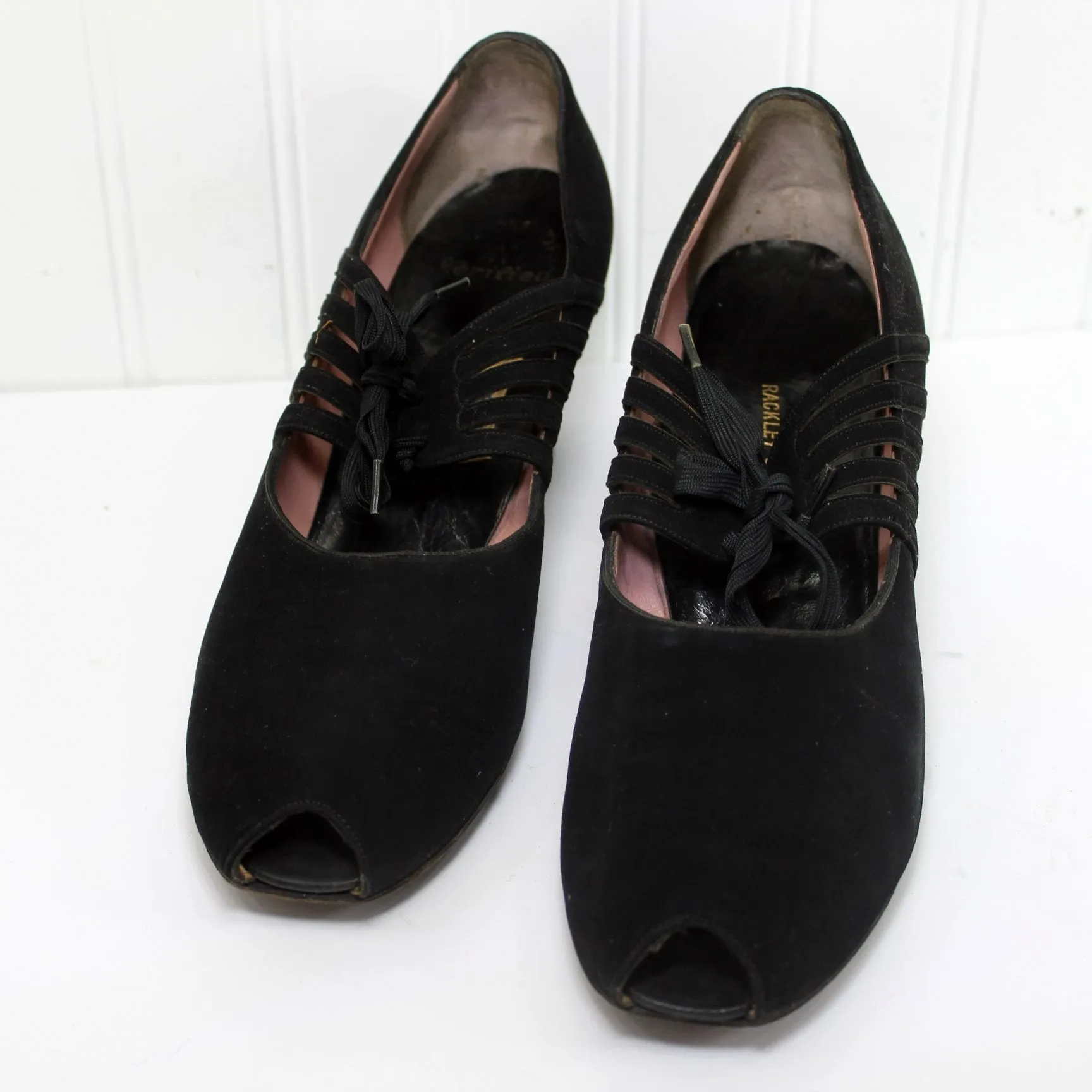 Dickerson 1940s Black Suede Tie Shoes 8 1/2 A Rockley Strom Co