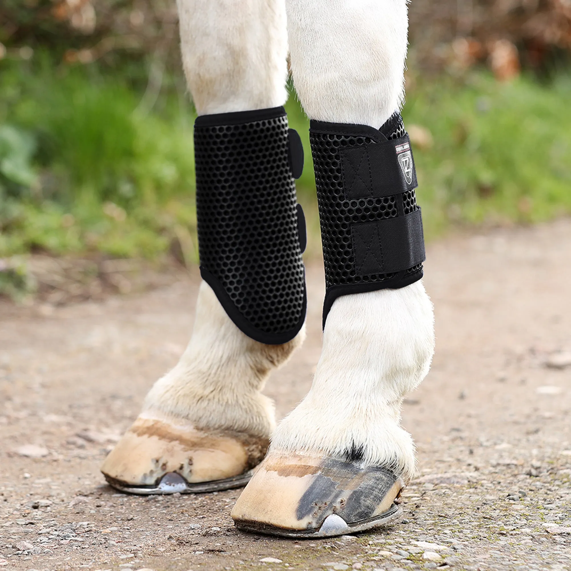 Equilibrium Tri-Zone Bushing Boots - Black
