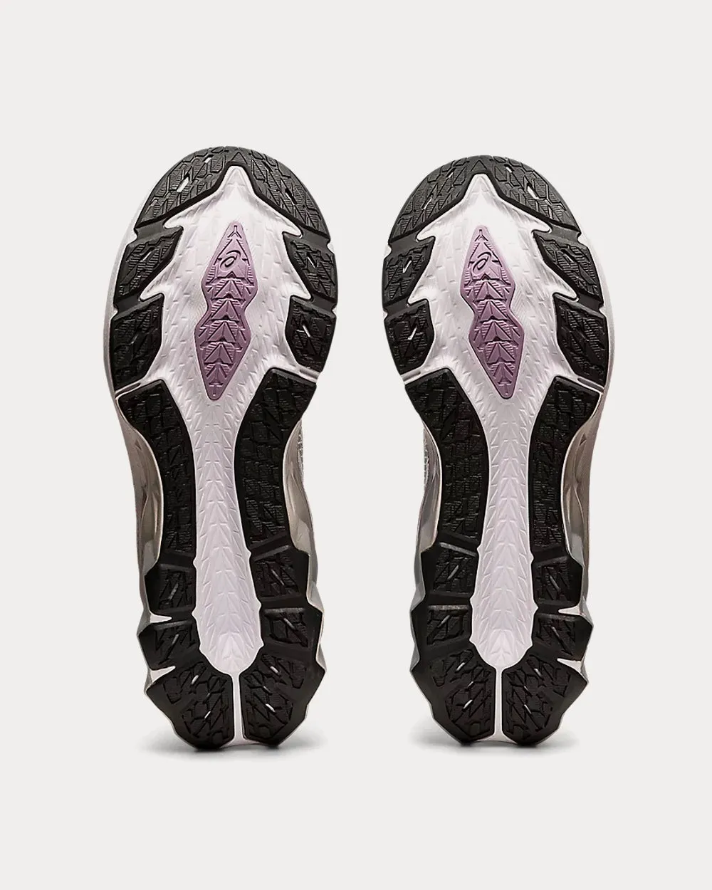 Novablast 2 Platinum Glacier Grey / White Running Shoes