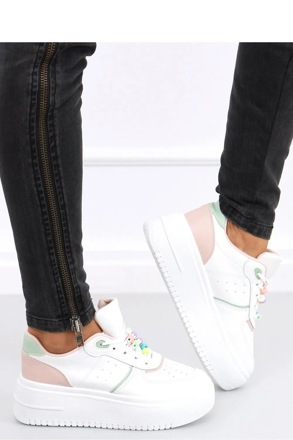 Sneakers model 163881 Inello